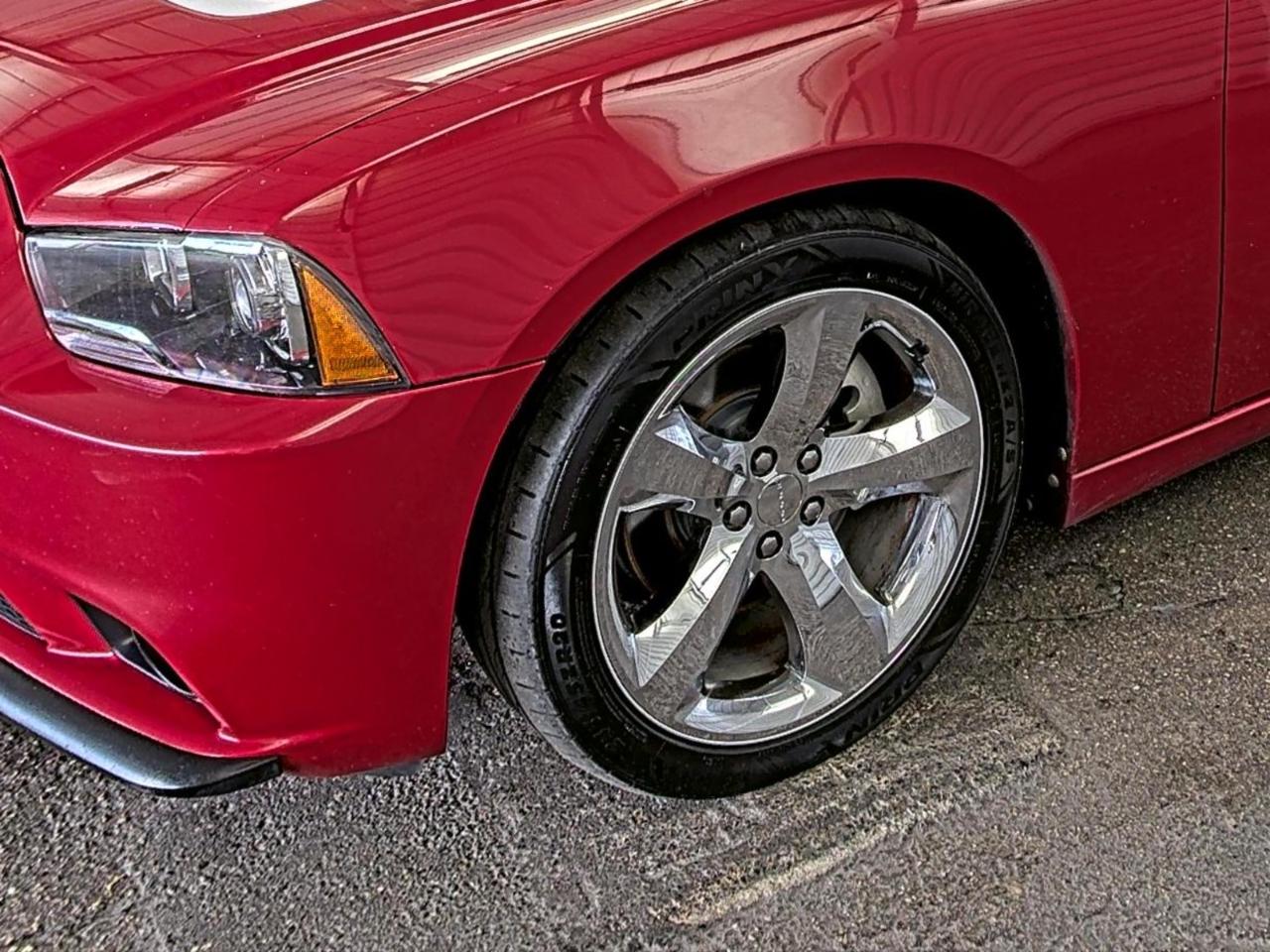 Dodge Charger  2011