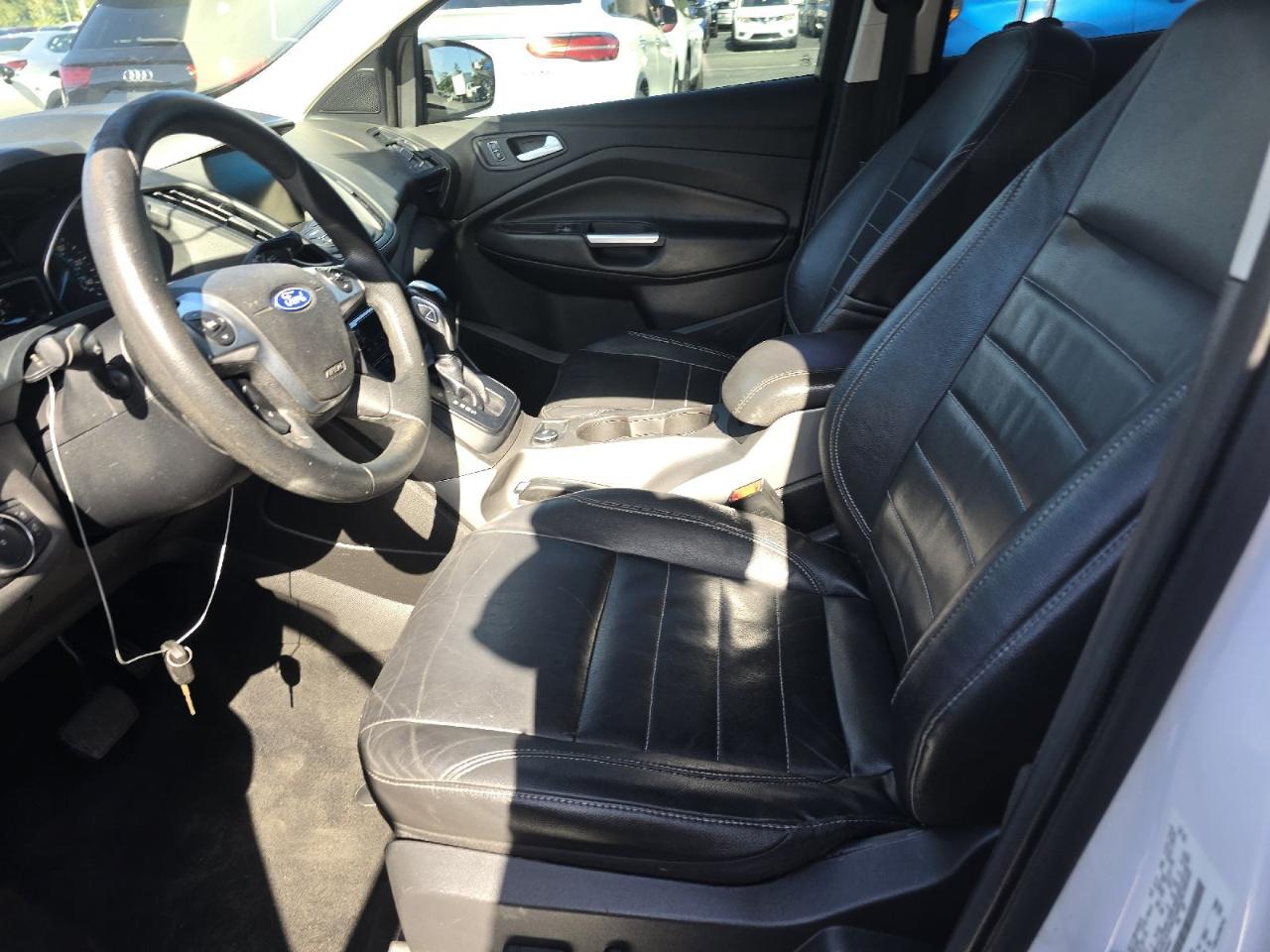 Ford Escape  2014