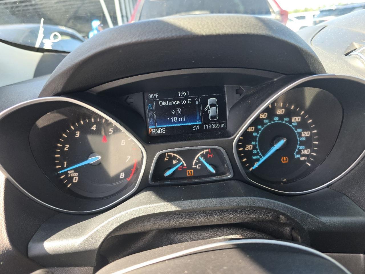 Ford Escape  2014