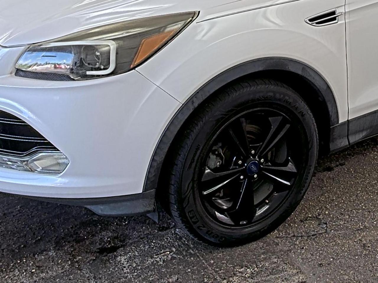 Ford Escape  2014