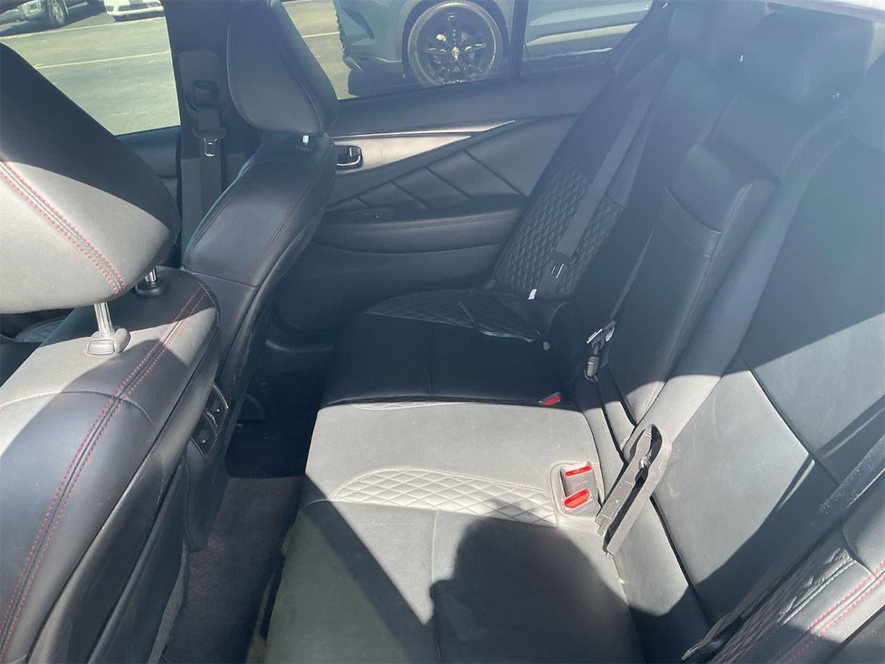 Infiniti Q50  2019