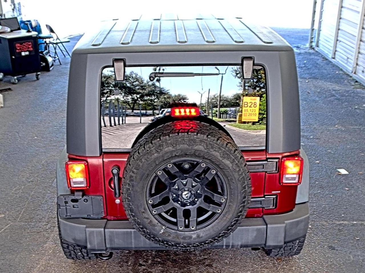 Jeep Wrangler Unlimited  2010