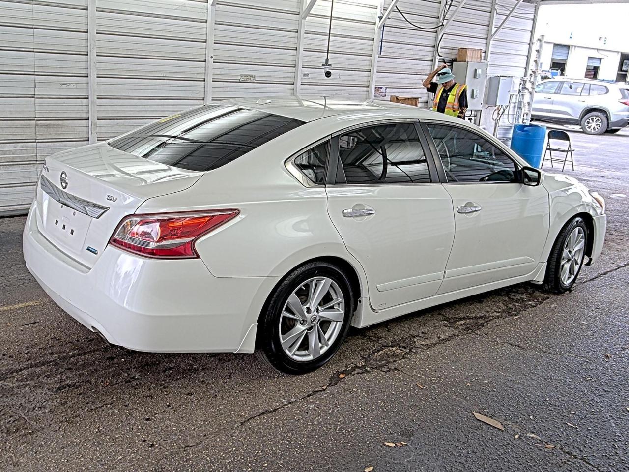 Nissan Altima  2013