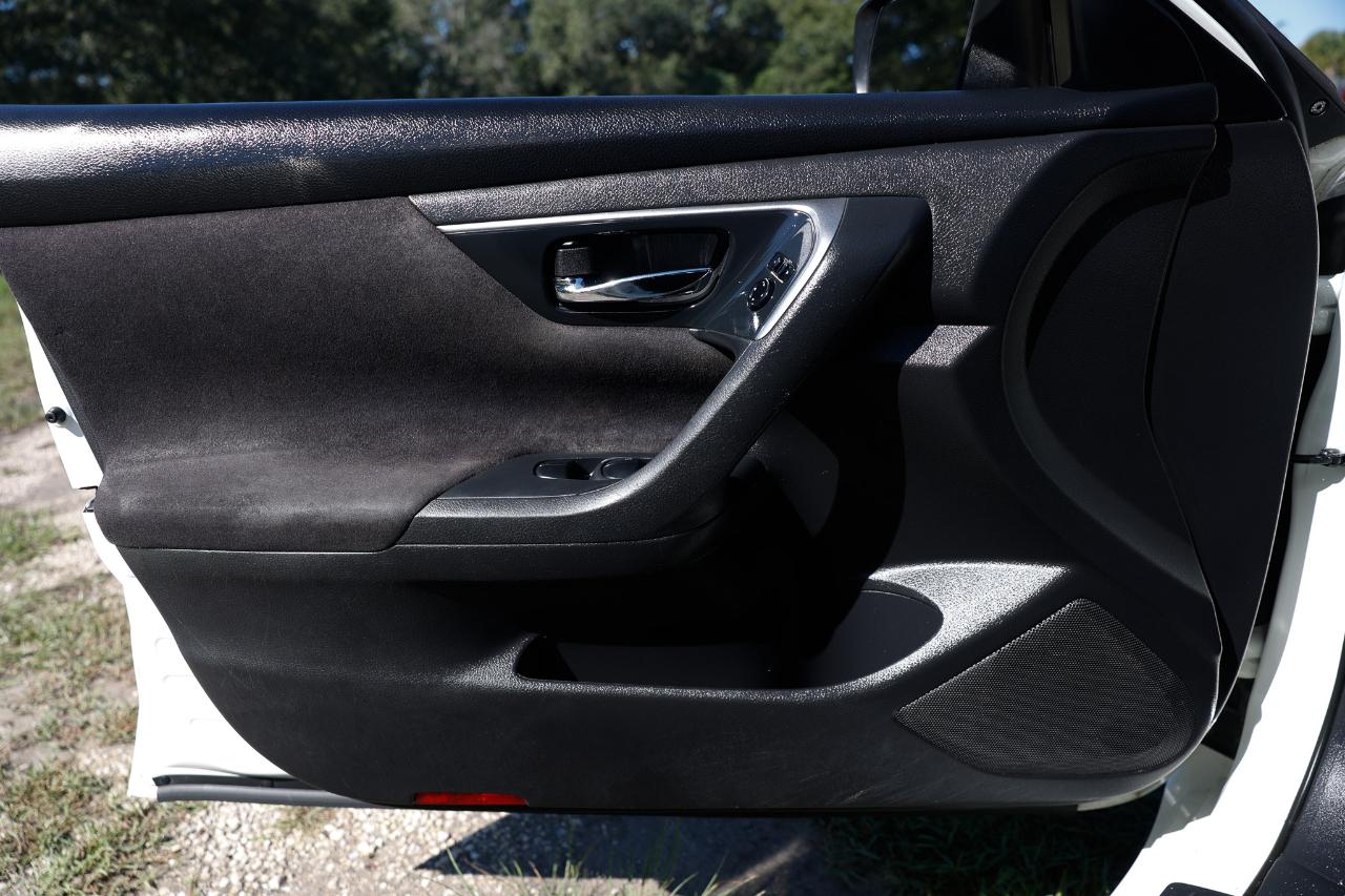 Nissan Altima  2013