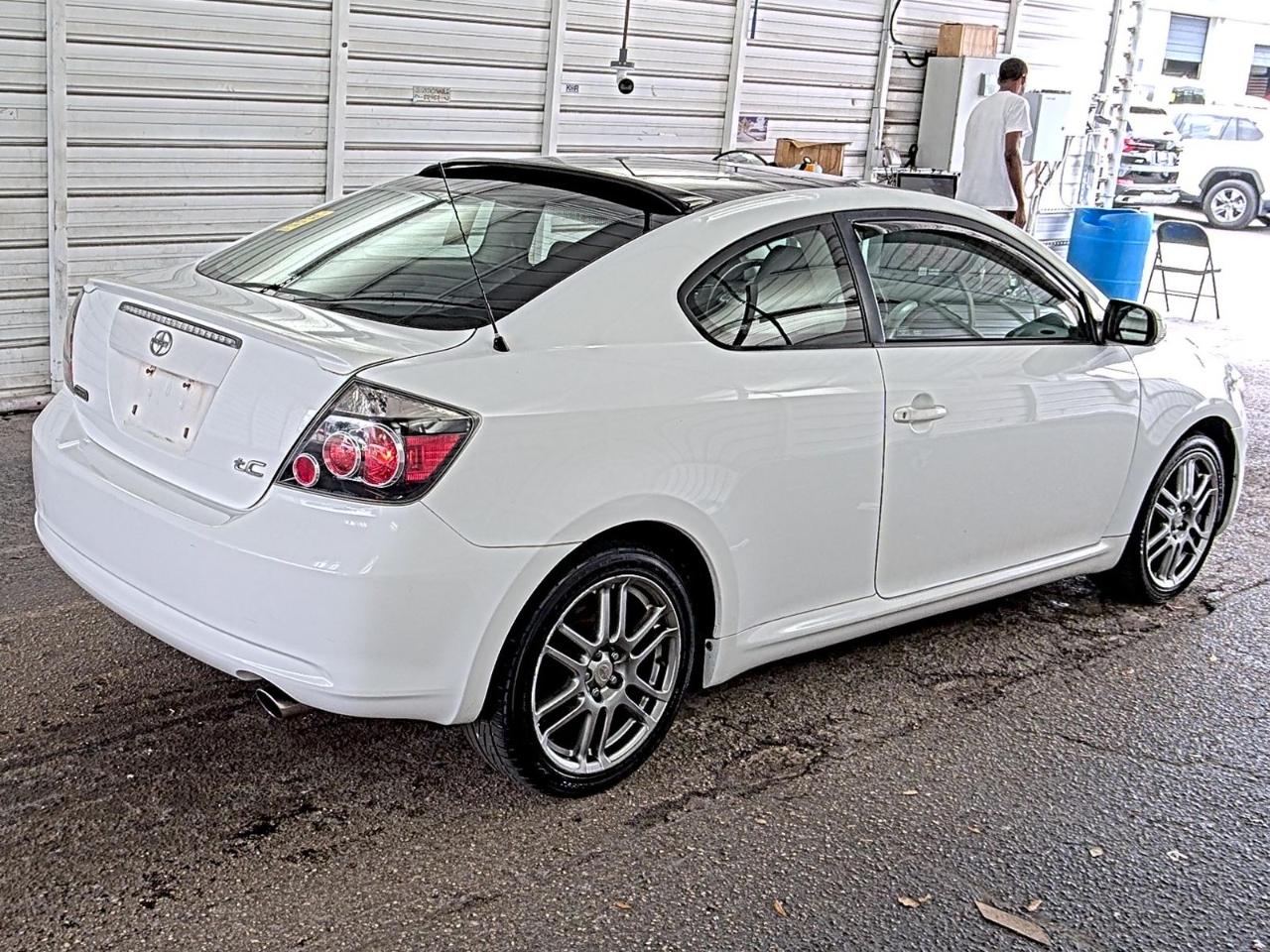 Scion tC  2008