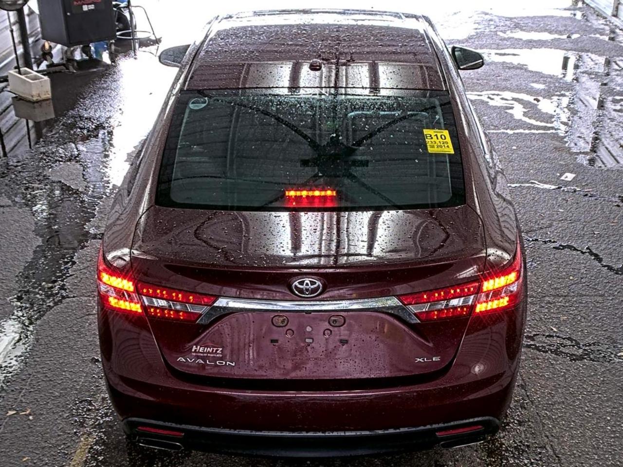 Toyota Avalon  2014