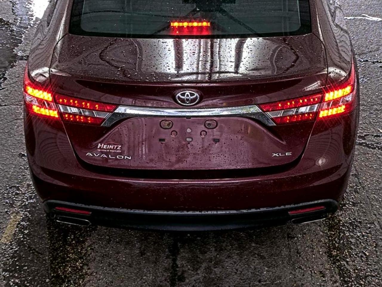 Toyota Avalon  2014