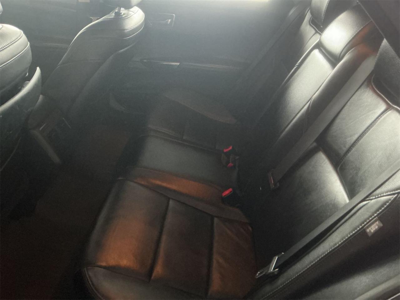 Toyota Avalon  2014