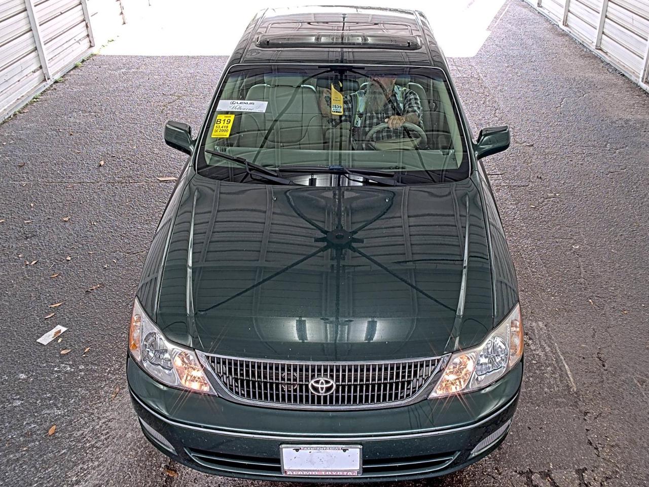 Toyota Avalon  2000