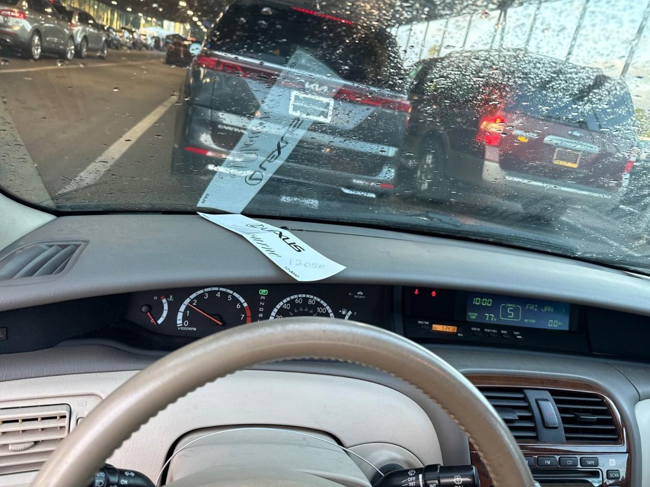 Toyota Avalon  2000