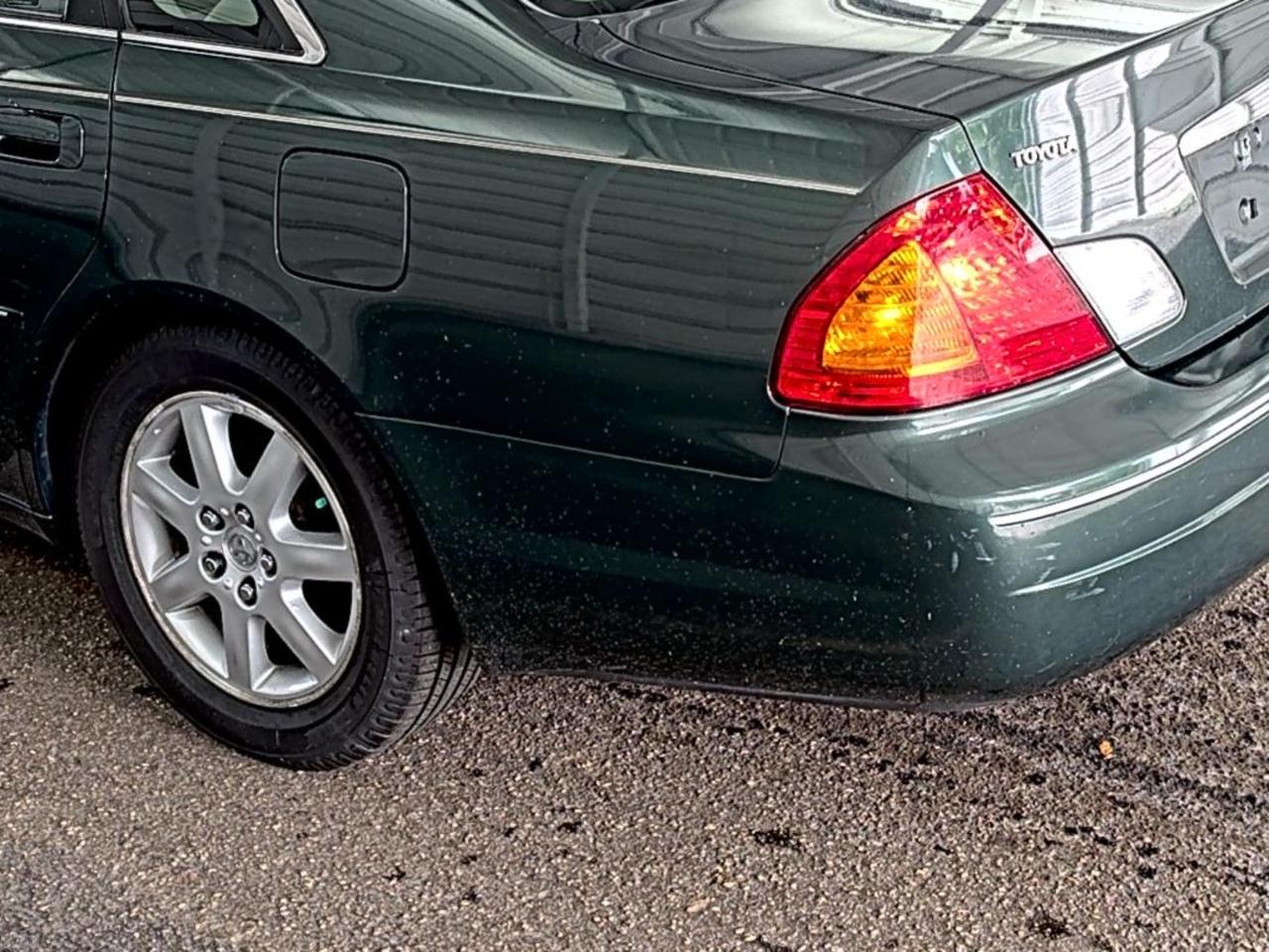 Toyota Avalon  2000