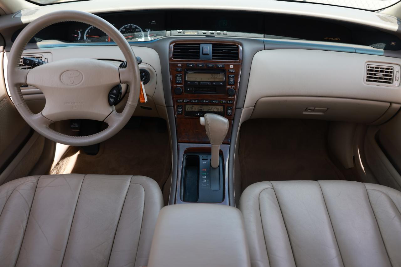 Toyota Avalon  2000