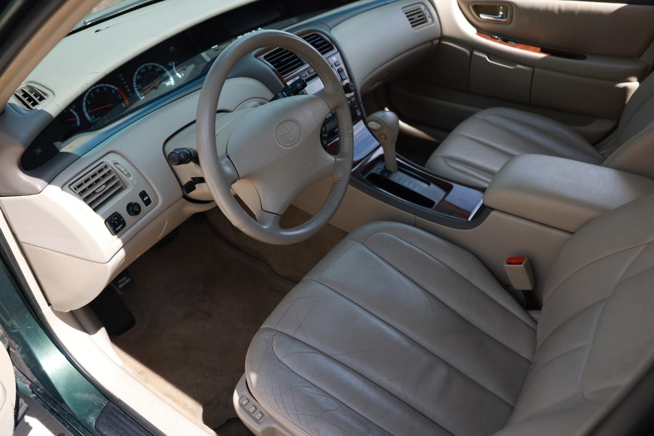 Toyota Avalon  2000