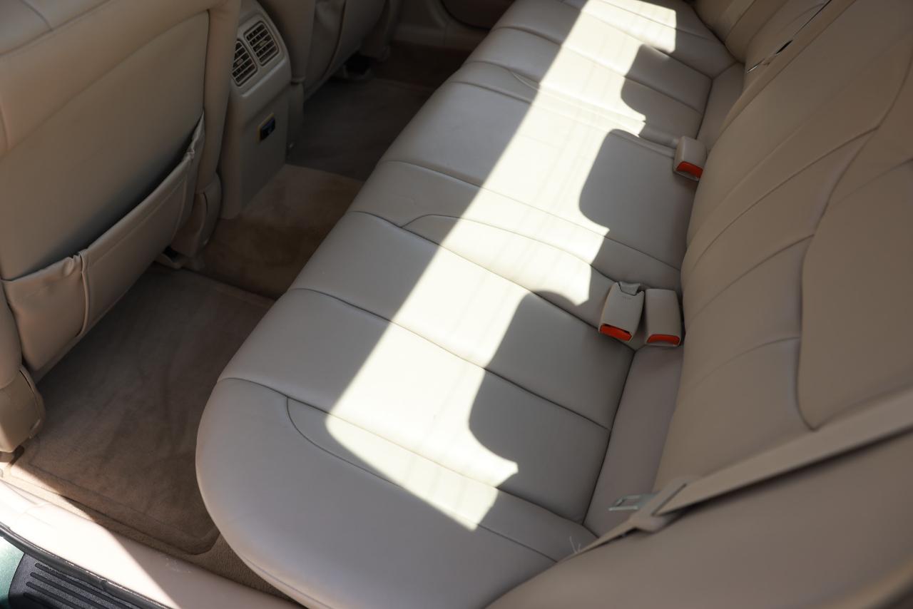 Toyota Avalon  2000