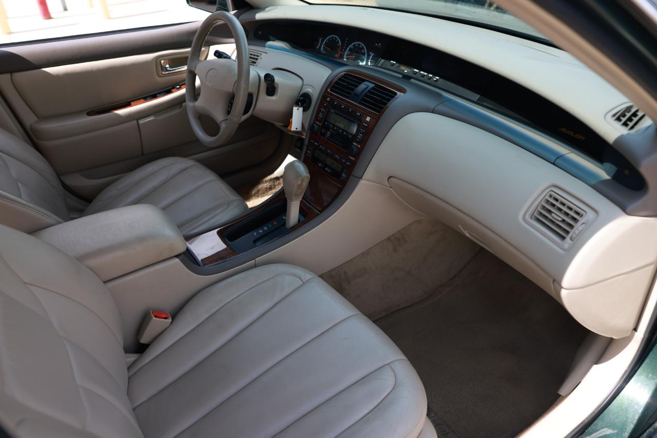 Toyota Avalon  2000