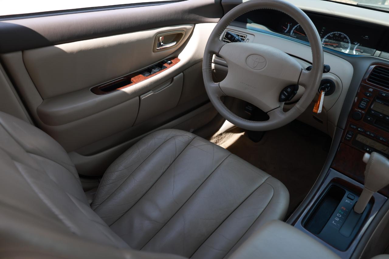 Toyota Avalon  2000