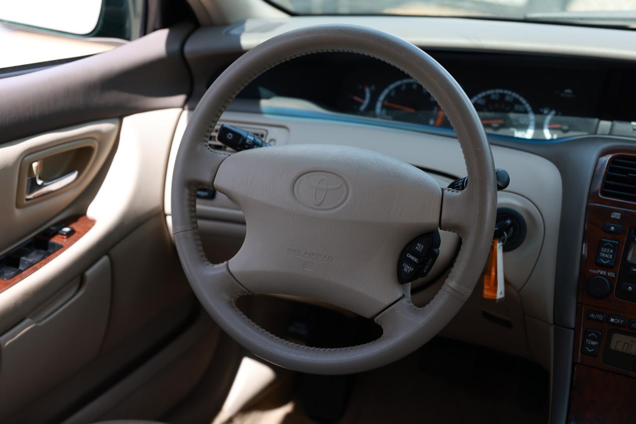 Toyota Avalon  2000