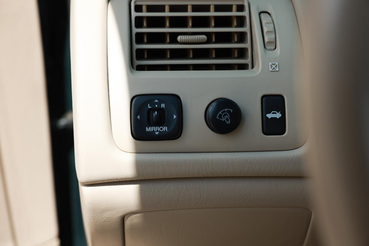 Toyota Avalon  2000