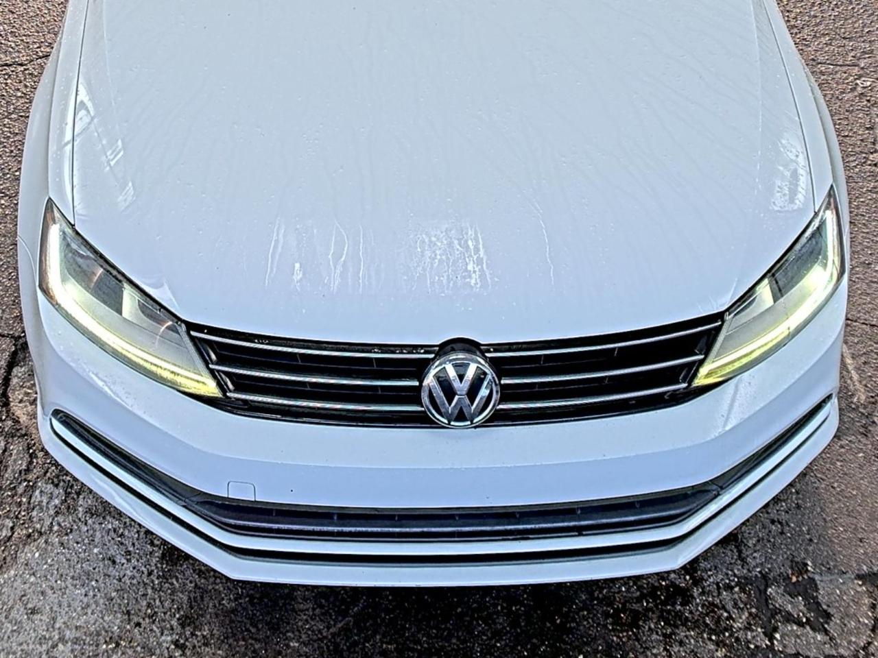 Volkswagen Jetta  2017