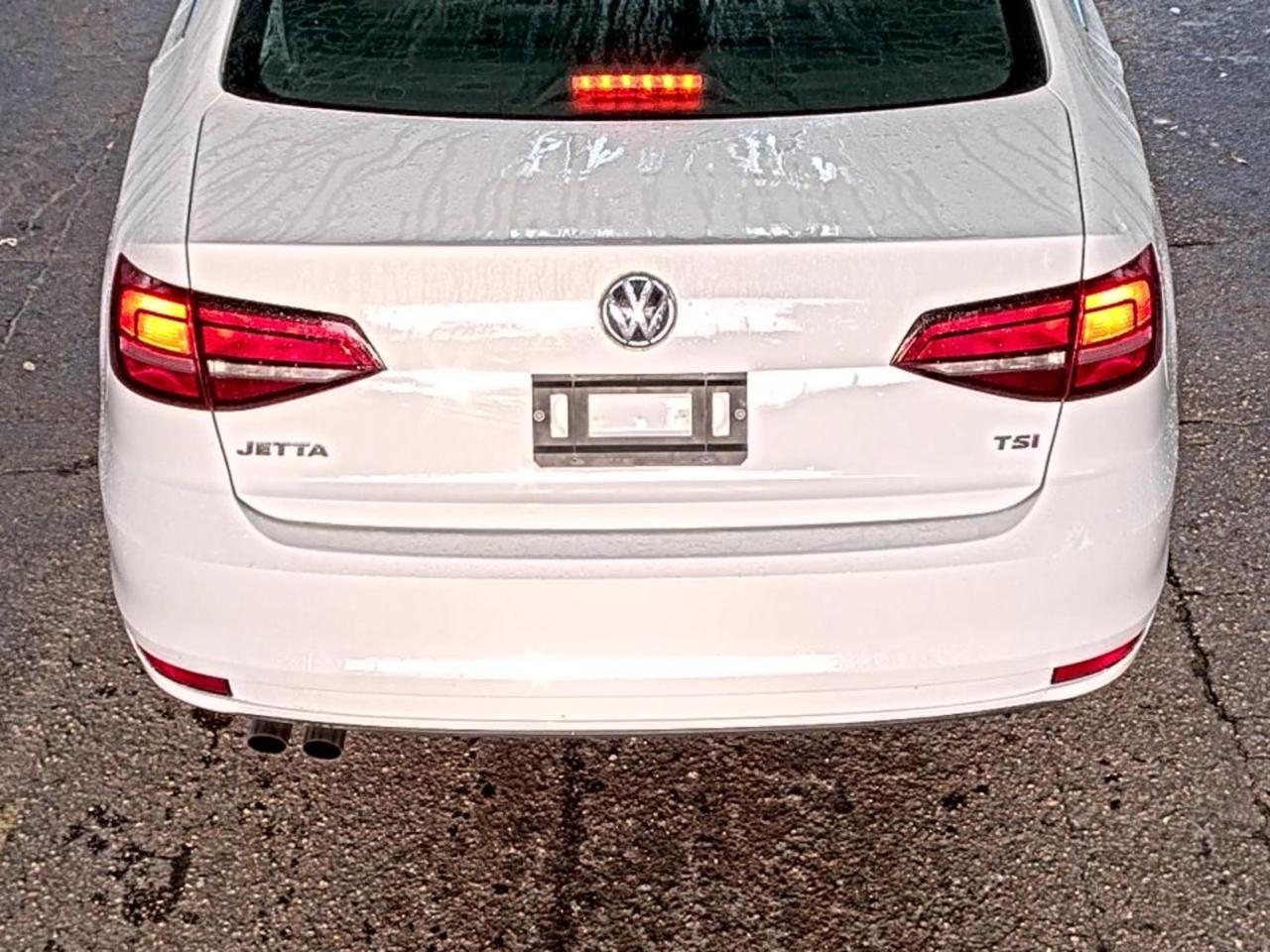 Volkswagen Jetta  2017