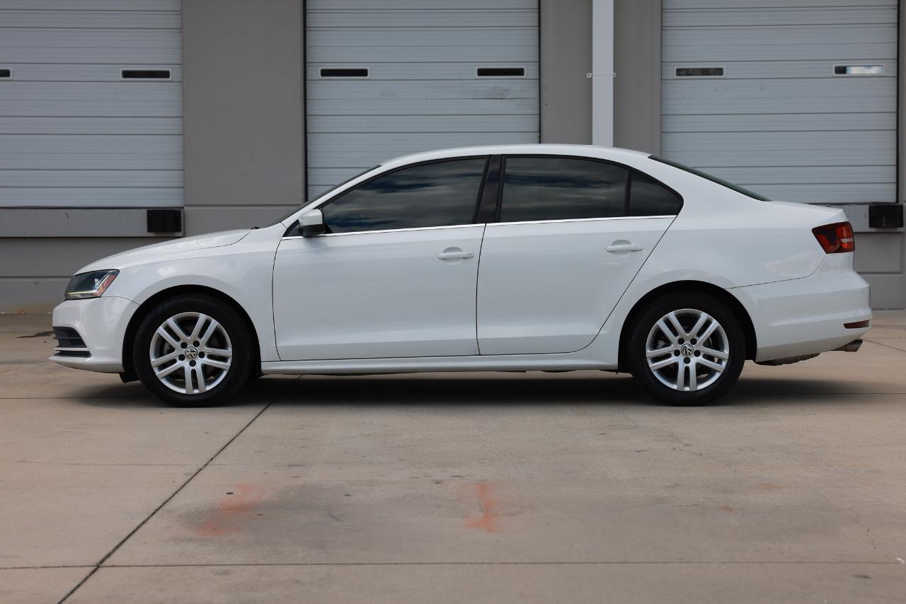 Volkswagen Jetta  2017