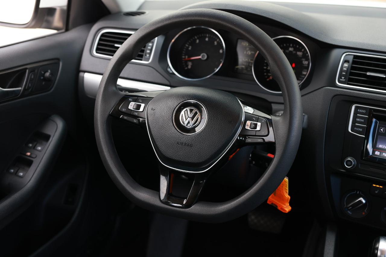 Volkswagen Jetta  2017