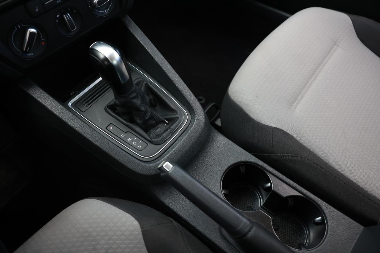 Volkswagen Jetta  2017