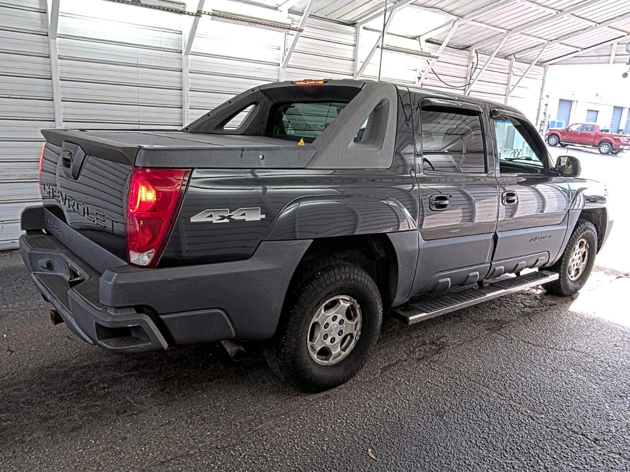 Chevrolet Avalanche  2003