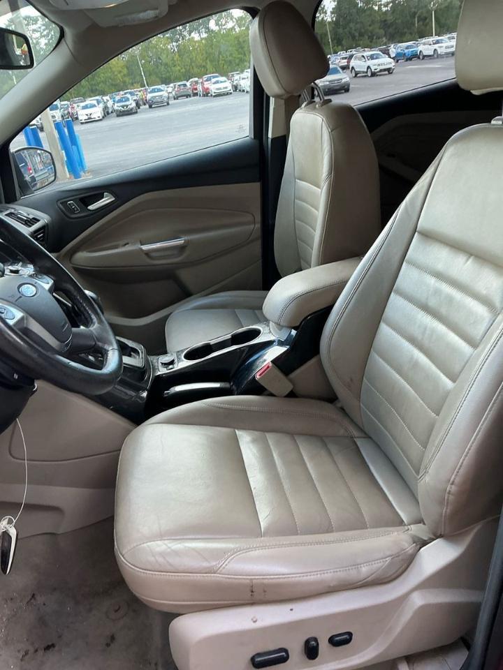Ford Escape  2015