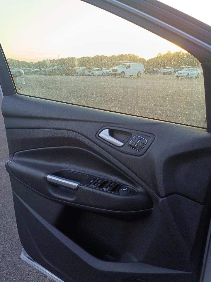 Ford Escape  2015
