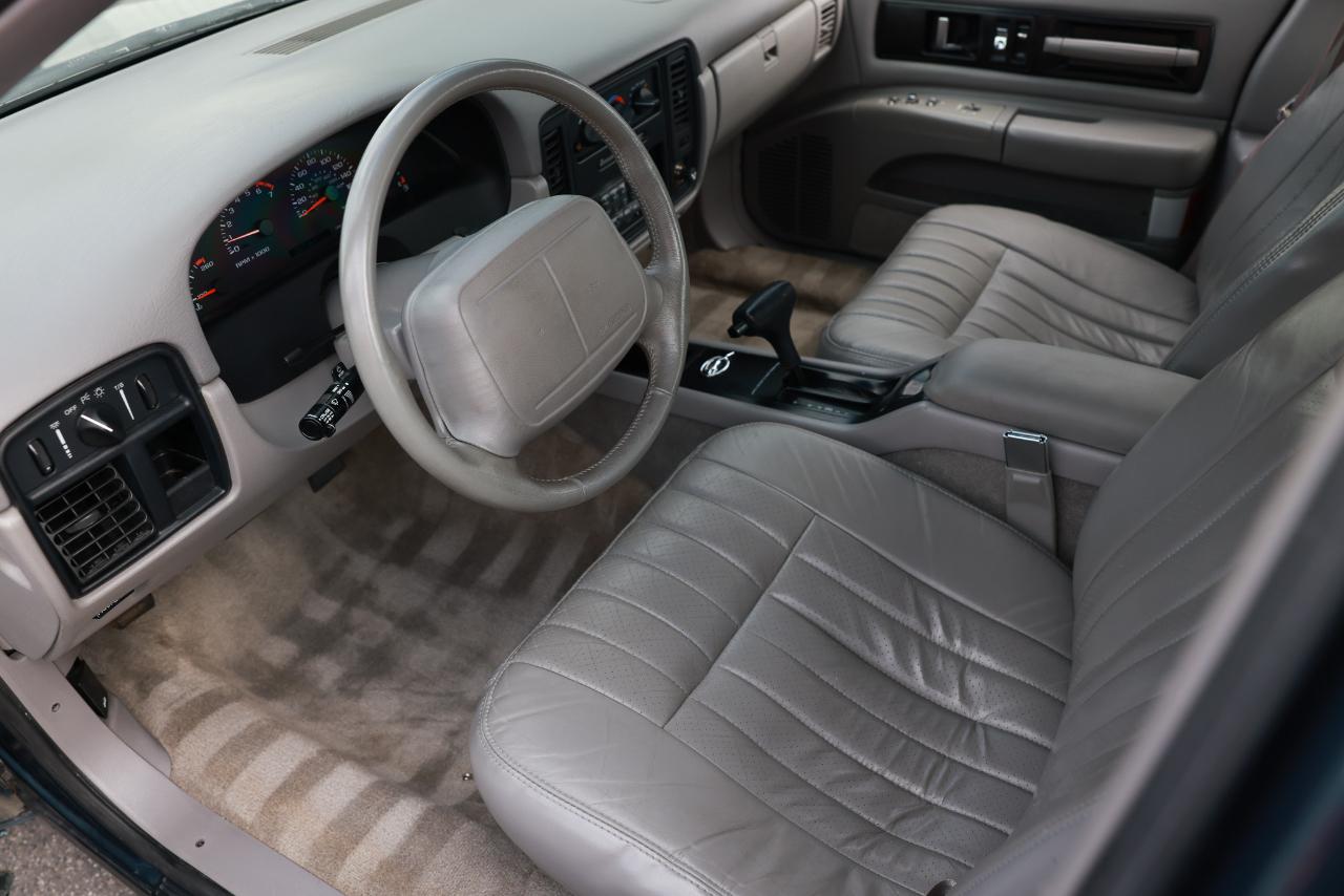 Chevrolet Caprice Classic/Impala SS/Caprice Police/Taxi Pkgs  1996