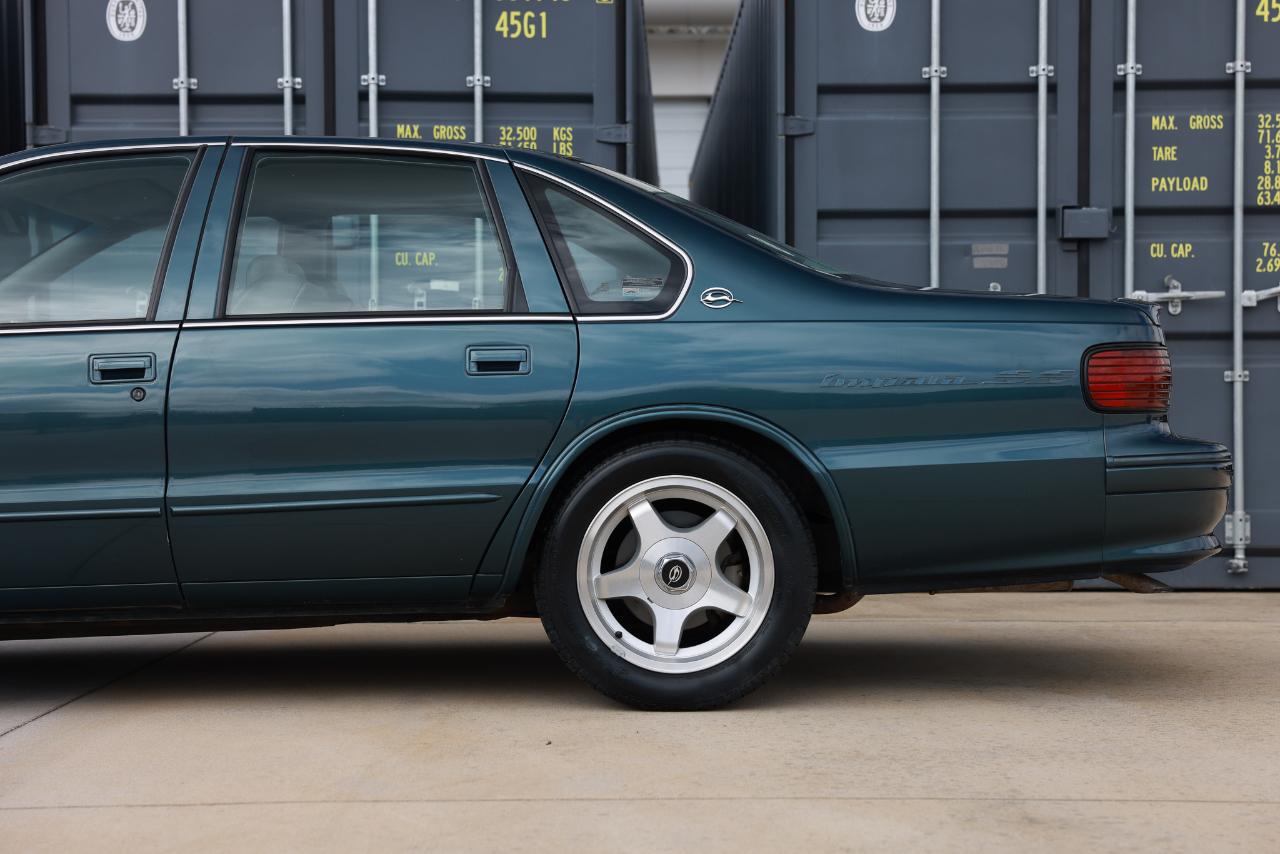 Chevrolet Caprice Classic/Impala SS/Caprice Police/Taxi Pkgs  1996
