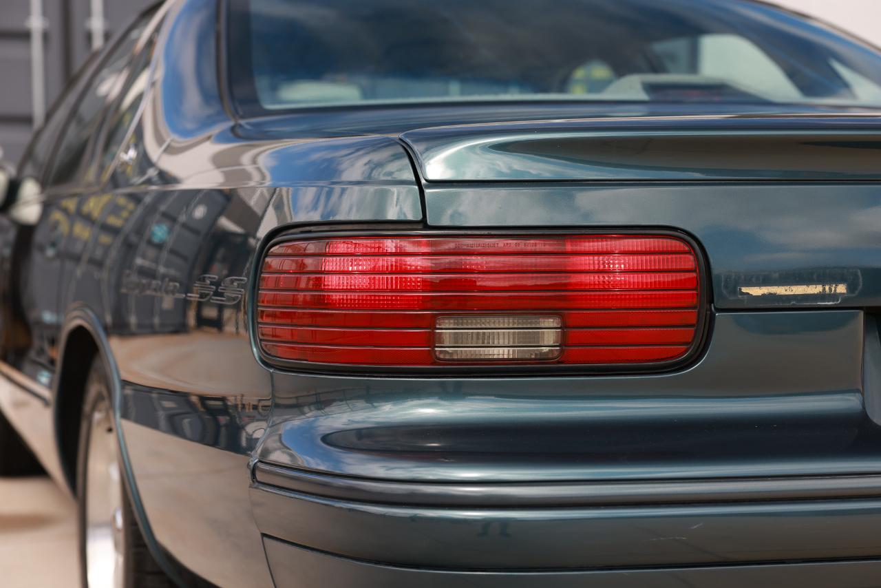 Chevrolet Caprice Classic/Impala SS/Caprice Police/Taxi Pkgs  1996