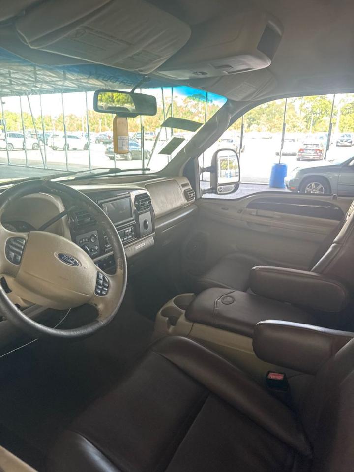 Ford Super Duty F-350 DRW  2006