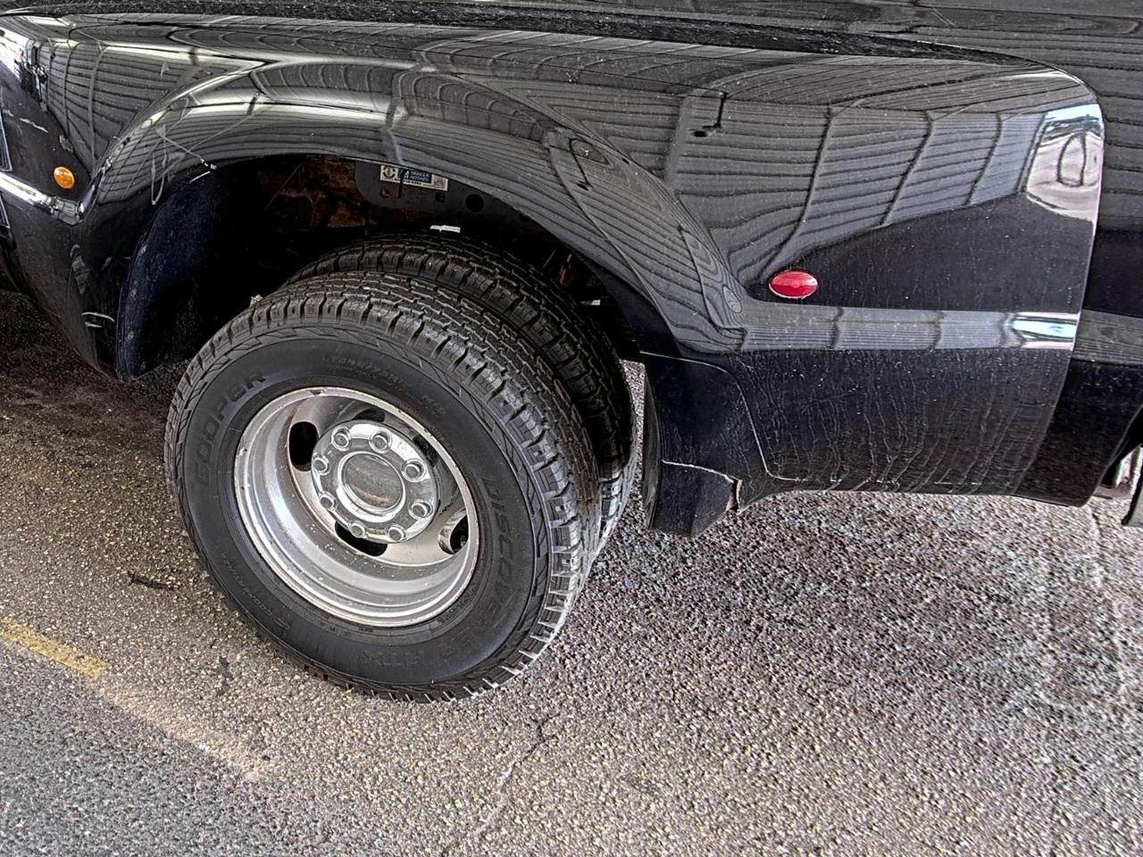 Ford Super Duty F-350 DRW  2006