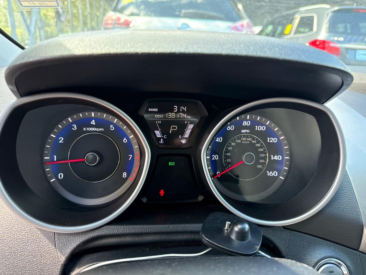 Hyundai Elantra  2013