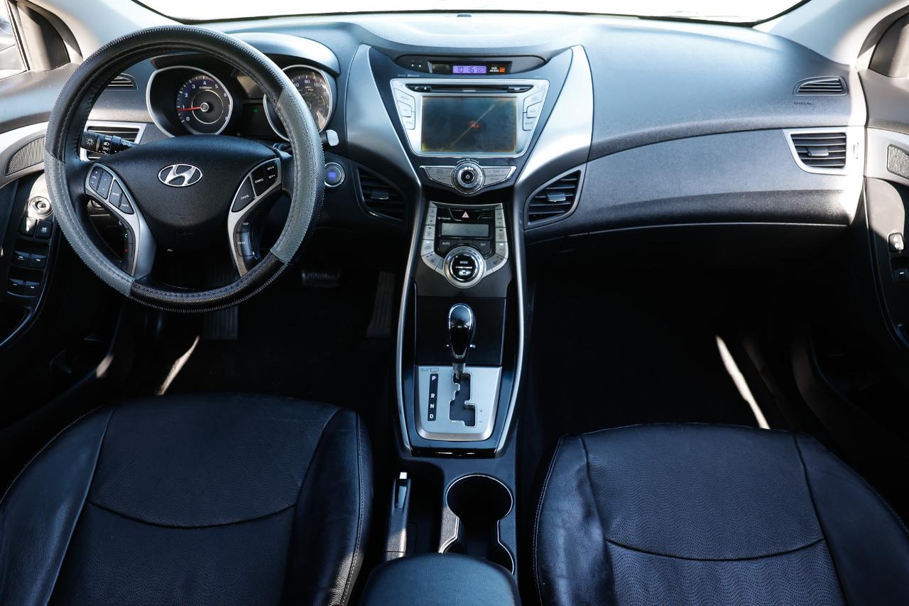 Hyundai Elantra  2013