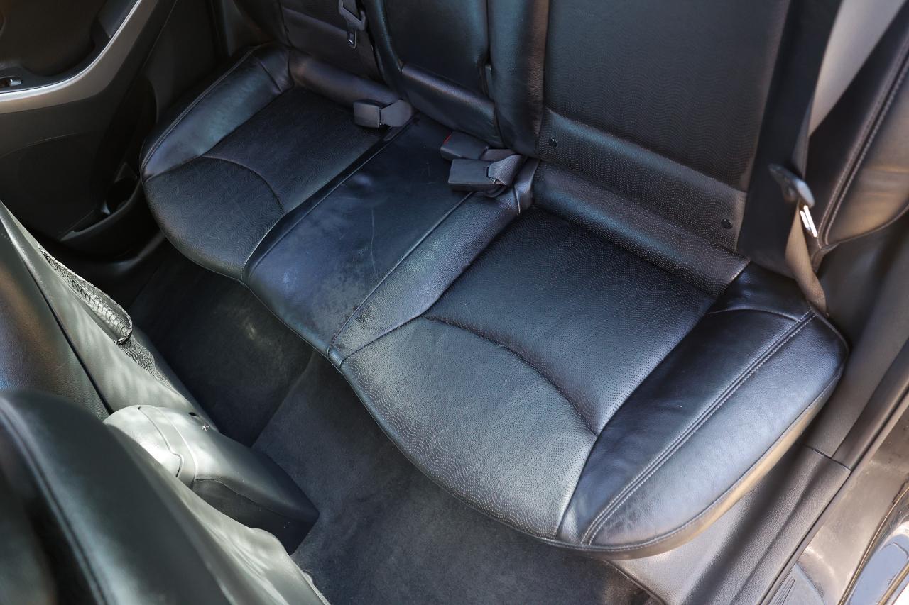Hyundai Elantra  2013