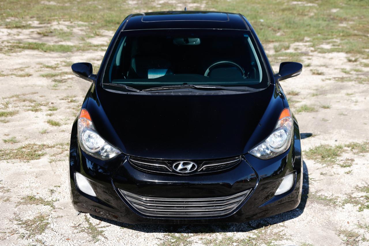 Hyundai Elantra  2013