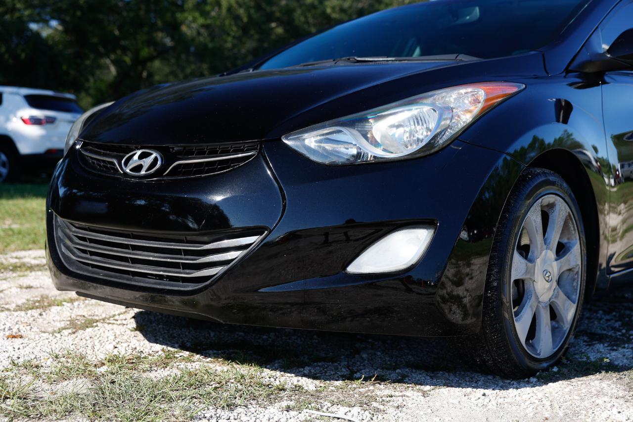 Hyundai Elantra  2013