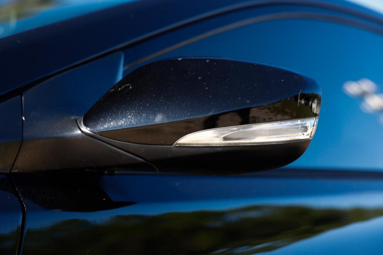 Hyundai Elantra  2013