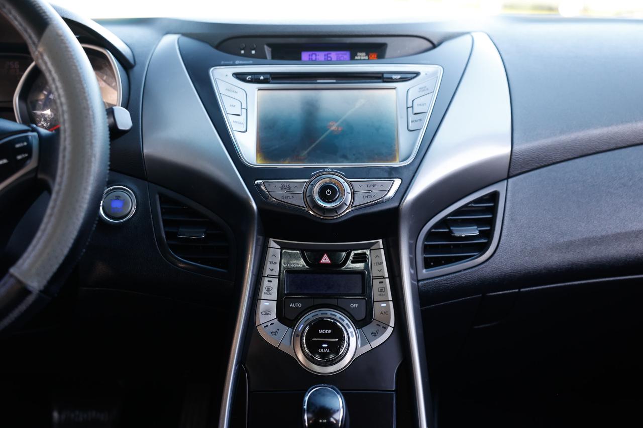 Hyundai Elantra  2013