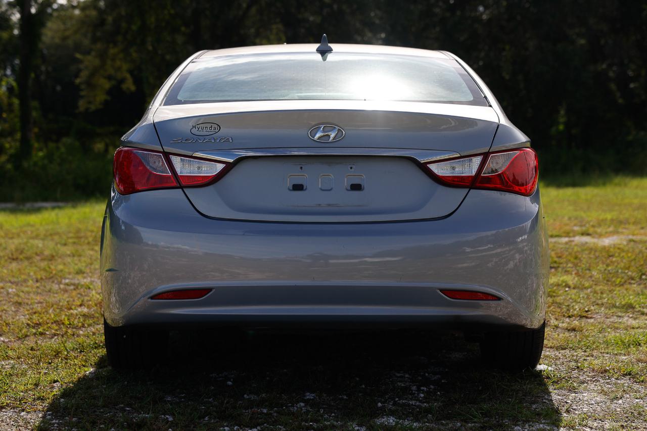 Hyundai Sonata  2011