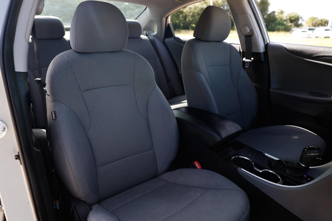 Hyundai Sonata  2011