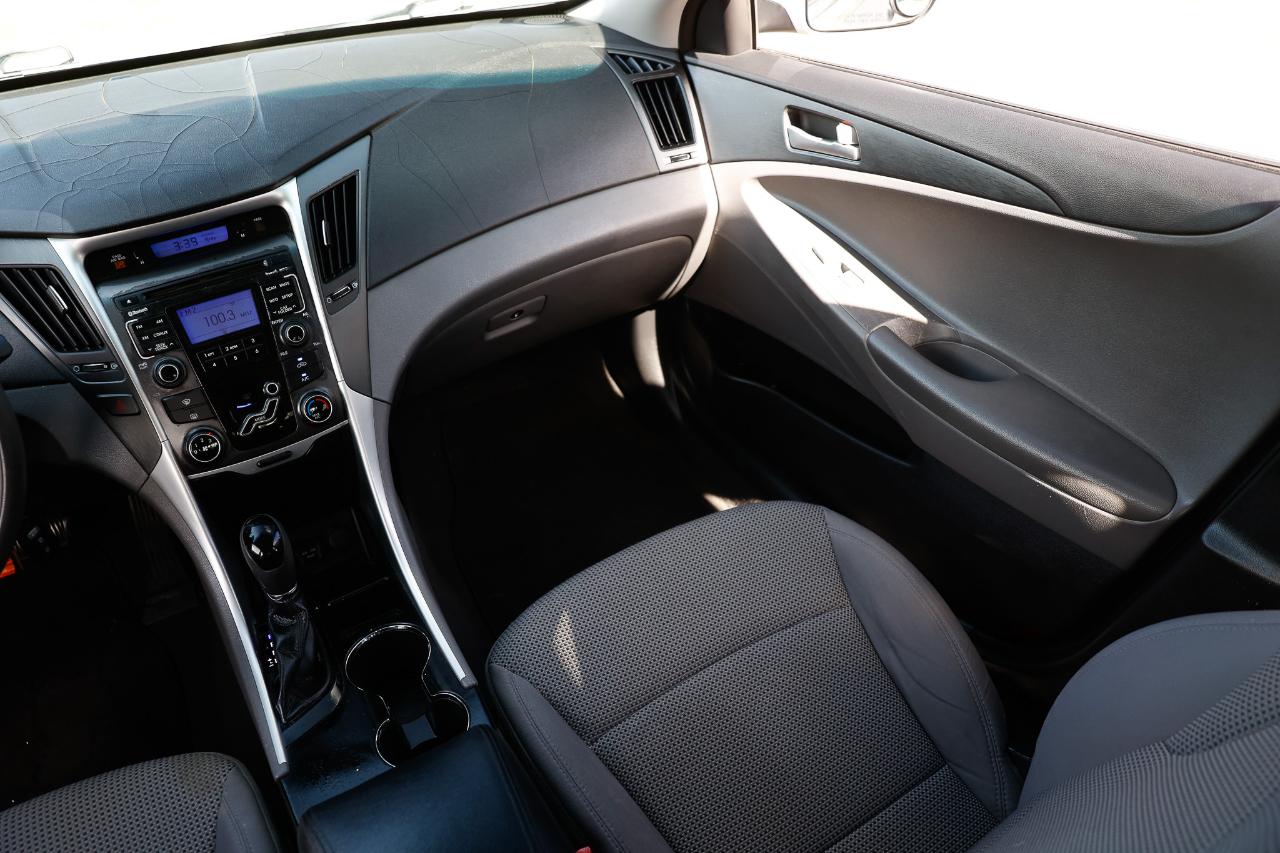 Hyundai Sonata  2011