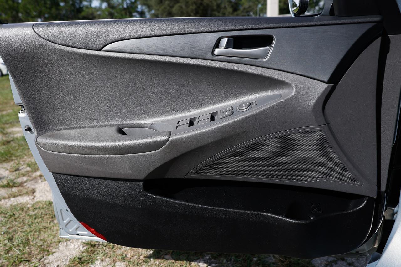 Hyundai Sonata  2011