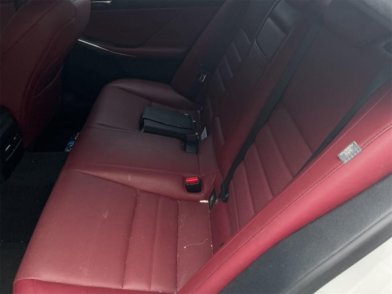 Lexus IS 200t  2016