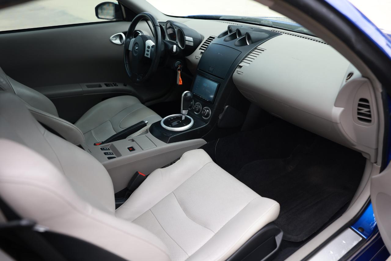 Nissan 350Z  2004