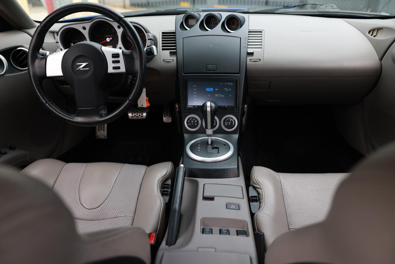 Nissan 350Z  2004