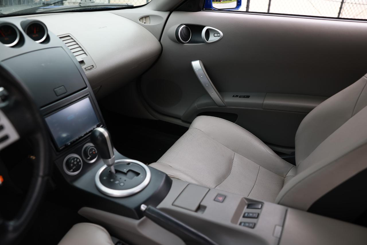 Nissan 350Z  2004